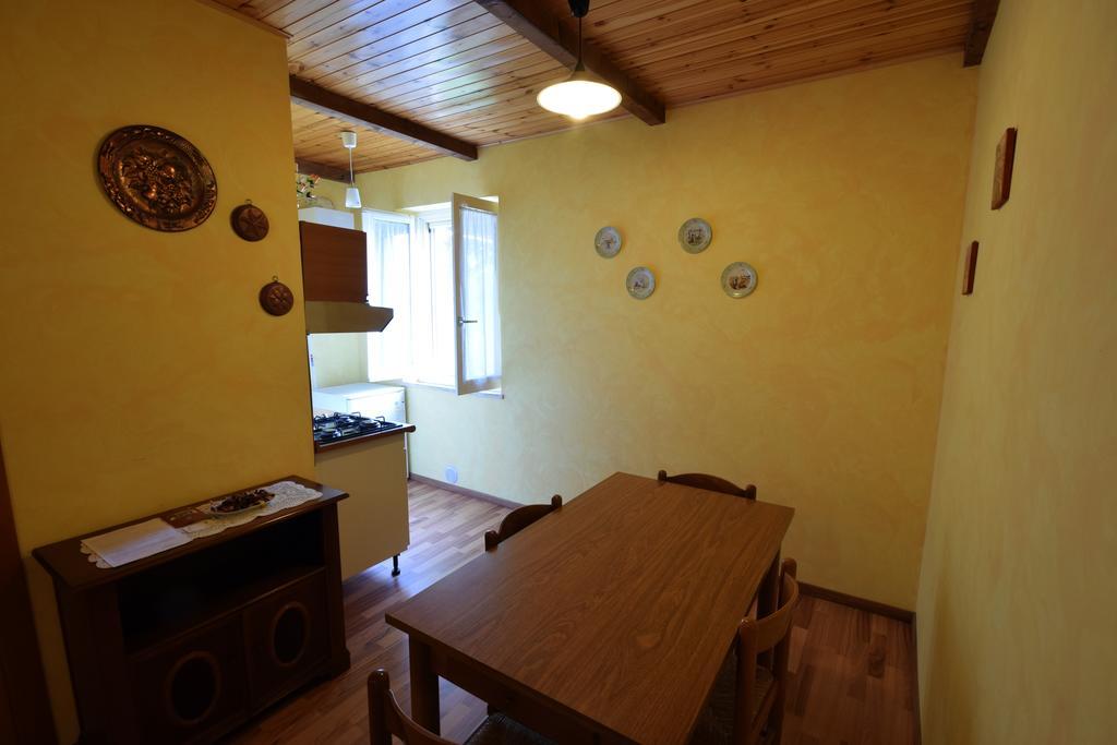 Agriturismo Al Rifugio Divino Belvedere Ostrense Eksteriør bilde