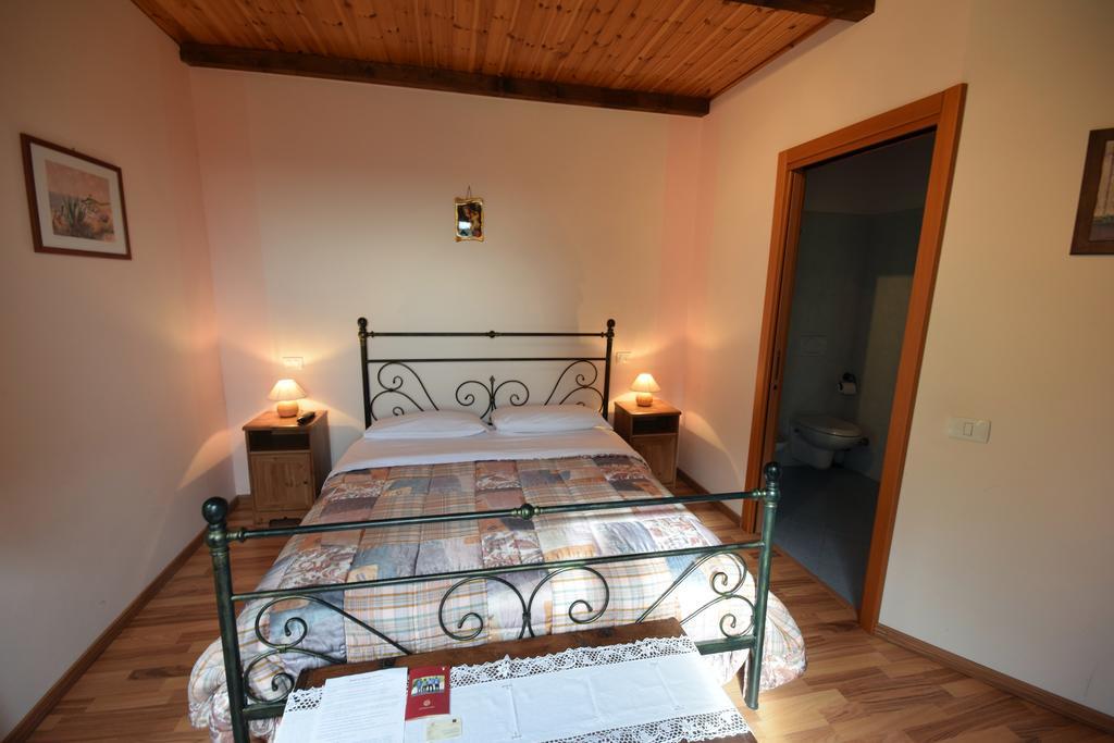 Agriturismo Al Rifugio Divino Belvedere Ostrense Eksteriør bilde