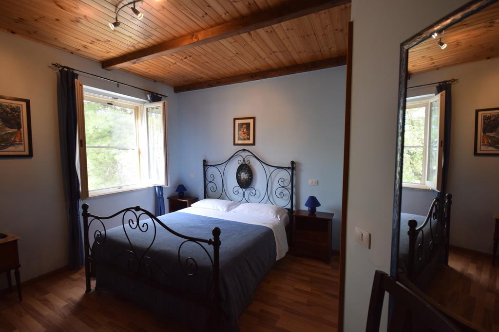 Agriturismo Al Rifugio Divino Belvedere Ostrense Eksteriør bilde
