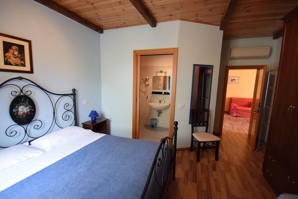Agriturismo Al Rifugio Divino Belvedere Ostrense Eksteriør bilde