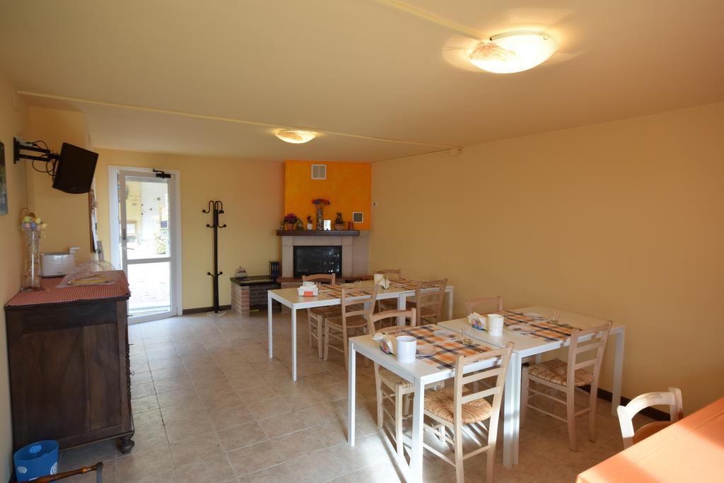 Agriturismo Al Rifugio Divino Belvedere Ostrense Eksteriør bilde